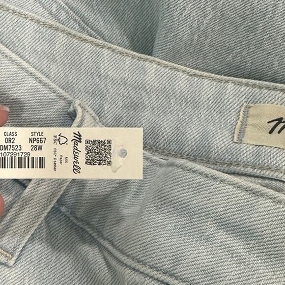 Madewell The Plus Curvy Perfect Vintage Jean NWT size 28 W - Picture 7 of 10